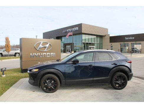 Used 2025 MAZDA CX-30 AWD 2.5 S w/ Select Sport Pkg image 2