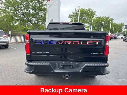 Used 2020 Chevrolet Silverado 1500 Custom w/ Custom Value Package AWD/4WD image 6