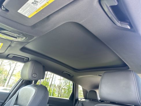 Used 2022 Audi e-tron Premium w/ Convenience Plus Package image 28