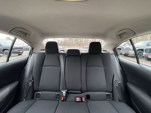 Used 2024 Toyota Corolla LE image 27