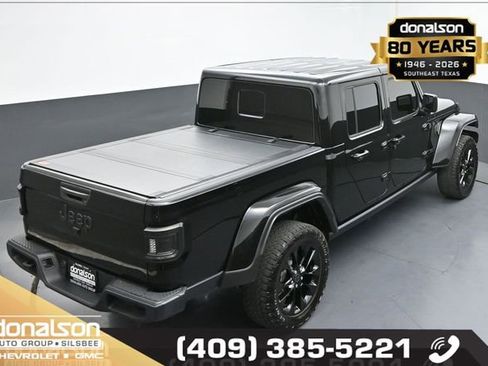 Used 2025 Jeep Gladiator Overland AWD/4WD image 20