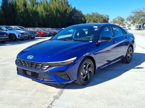 New 2026 Hyundai Elantra SEL Sport image 3