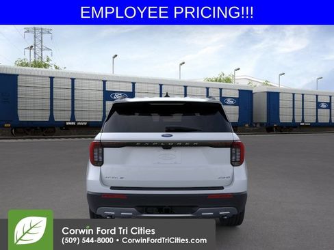 New 2026 Ford Explorer Active AWD/4WD image 6