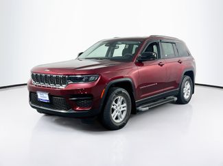 Used 2023 Jeep Grand Cherokee Laredo w/ Luxury Tech Group I AWD/4WD video 1
