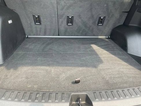 Used 2025 Chevrolet Equinox LT w/ Convenience Package II AWD/4WD image 18