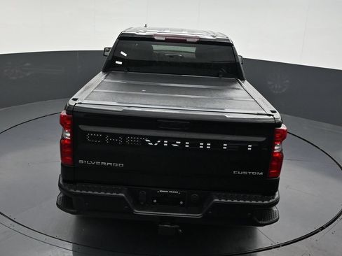 Used 2023 Chevrolet Silverado 1500 Custom RWD image 18