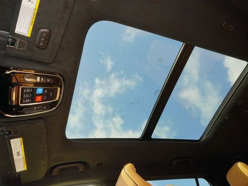 Used 2025 Jeep Grand Cherokee L Summit AWD/4WD image 7