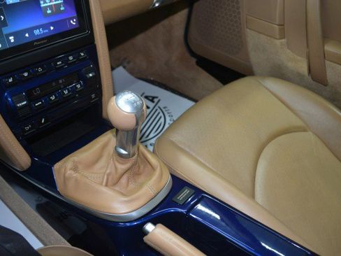 Used 2020 Mercedes-Benz GLC 300 4MATIC image 46