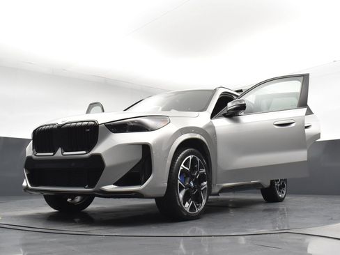 Used 2026 BMW X1 M35i AWD/4WD image 30