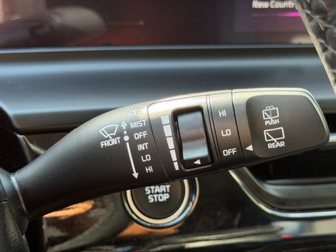 Certified 2024 Kia Seltos S FWD image 30