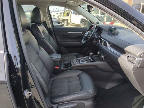 Used 2017 MAZDA CX-5 Touring w/ Preferred Equipment Package image 29