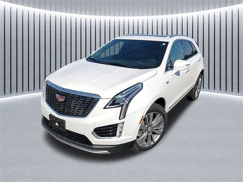 Used 2024 Cadillac XT5 Premium Luxury w/ Technology Package image 12