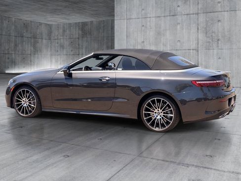 Used 2023 Mercedes-Benz E 450 4MATIC Cabriolet image 3