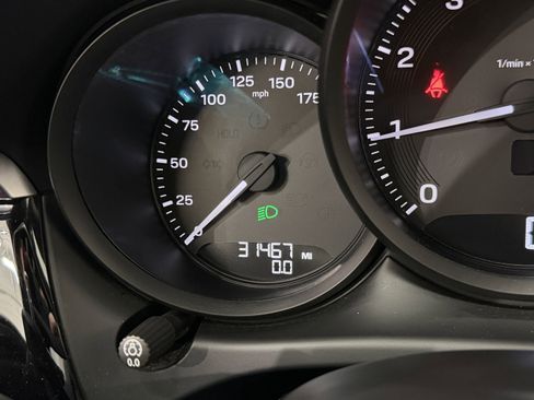 Certified 2023 Porsche Macan image 48