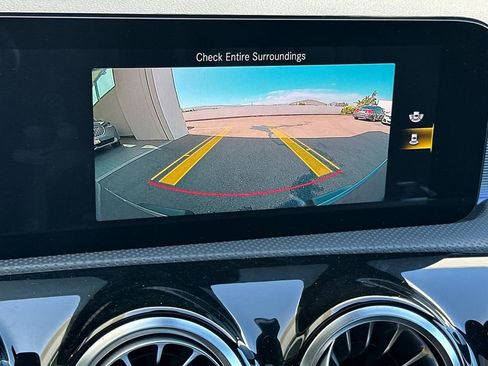 Used 2021 Mercedes-Benz CLA 250 image 20