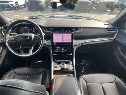 New 2025 Jeep Grand Cherokee Limited image 21