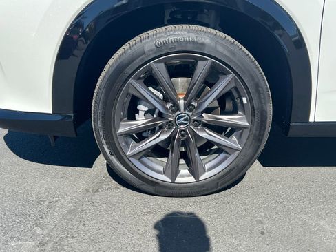 Certified 2025 Acura ADX A-Spec image 7