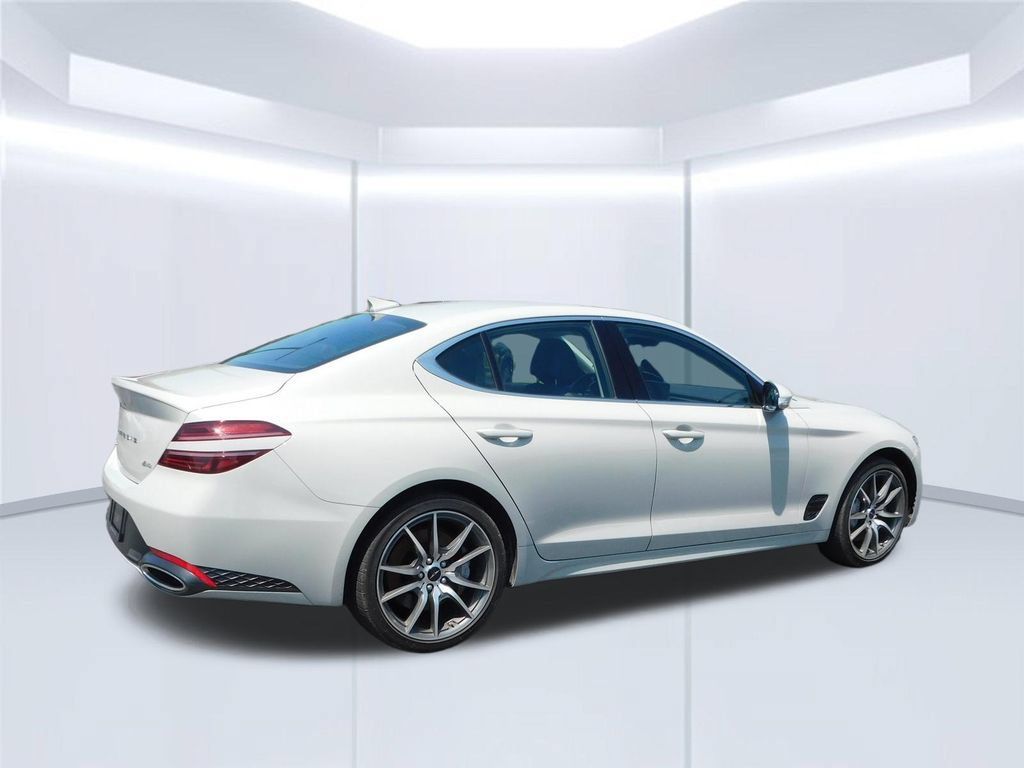 Used 2025 Genesis G70 2.5T AWD/4WD image 3