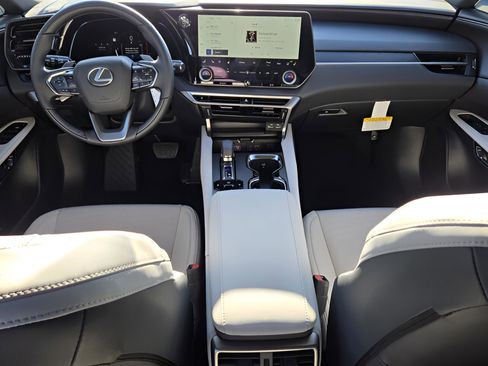 New 2026 Lexus RX 350 FWD image 9