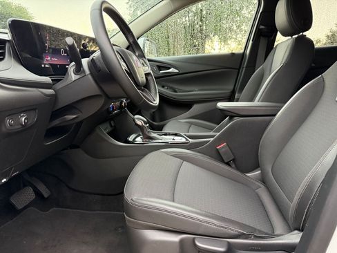 Used 2025 Buick Encore GX Preferred FWD image 27