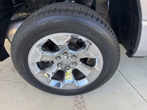 Used 2022 RAM 1500 Big Horn AWD/4WD image 36