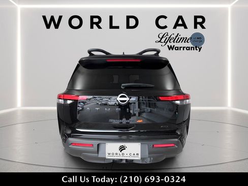 Used 2024 Nissan Pathfinder Rock Creek image 7