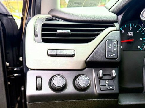 Used 2019 GMC Yukon XL Denali w/ Open Road Package image 15