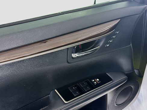 Used 2018 Lexus ES 350 w/ Navigation System Package FWD image 15