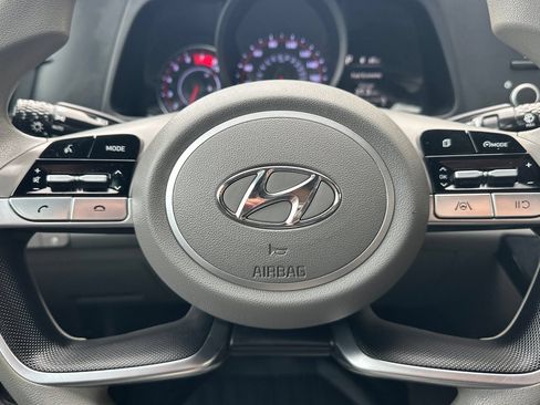 Used 2021 Hyundai Elantra SEL FWD image 21