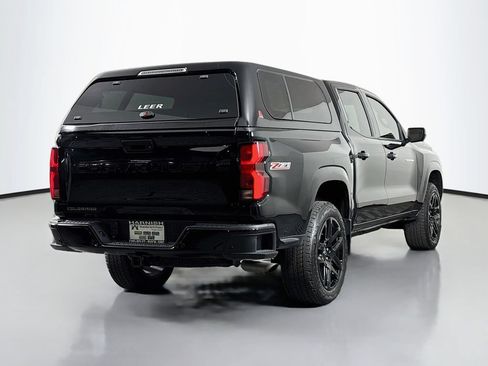 Certified 2025 Chevrolet Colorado Z71 w/ Technology Package AWD/4WD image 7