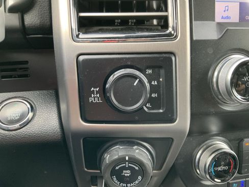 Used 2020 Ford F150 Platinum w/ Equipment Group 701A Luxury image 38