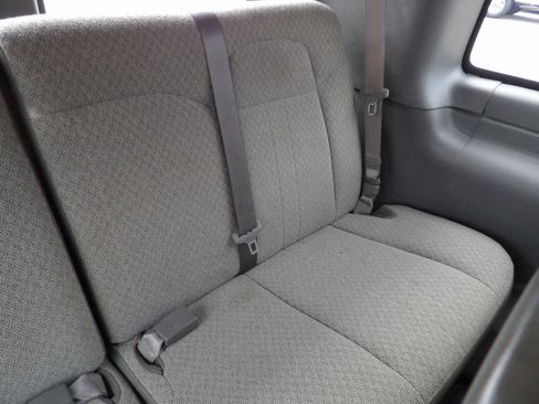 Used 2025 Chevrolet Express 3500 LS RWD image 35
