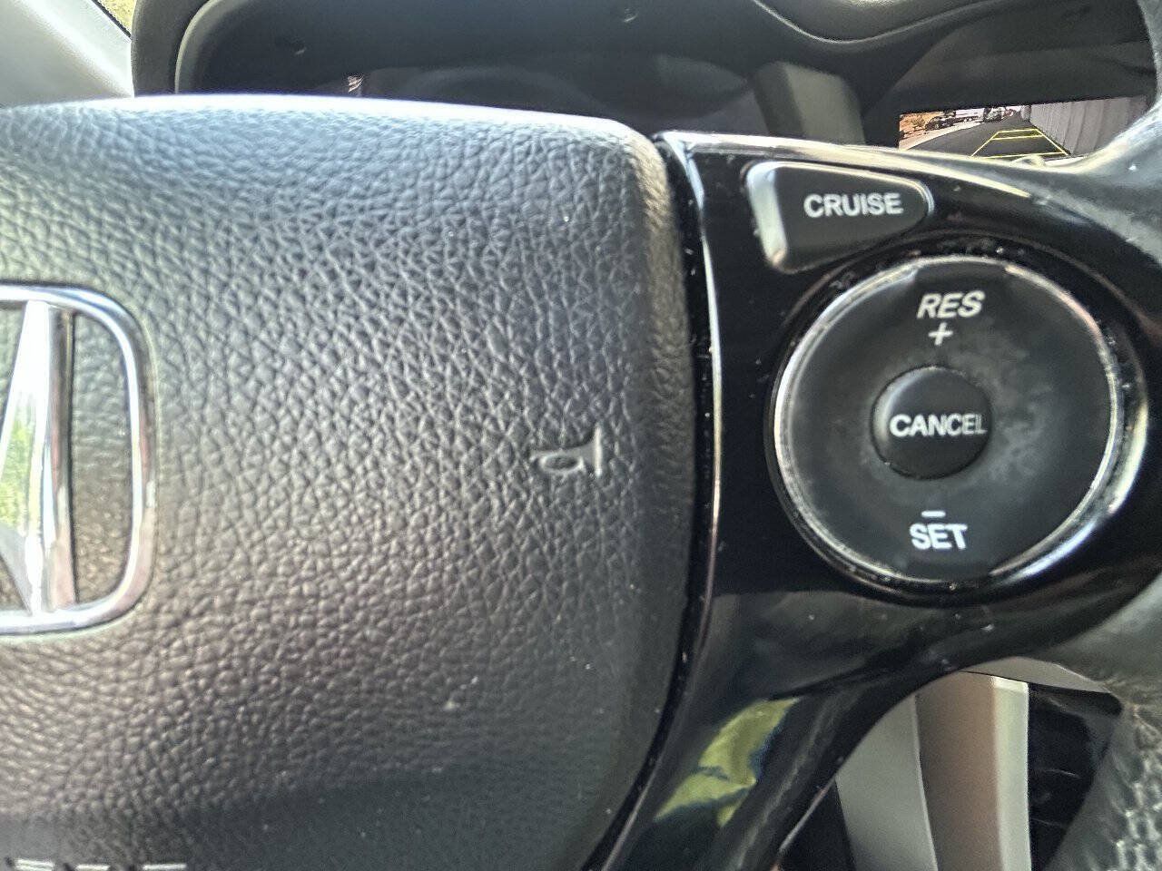 Used 2017 Honda Accord EX-L image 34