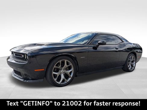 Used 2015 Dodge Challenger R/T Plus image 6