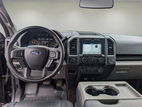 Used 2016 Ford F150 XLT w/ Equipment Group 302A Luxury AWD/4WD image 13