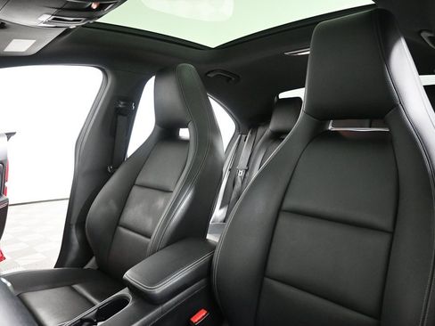 Used 2019 Mercedes-Benz CLA 250 image 5