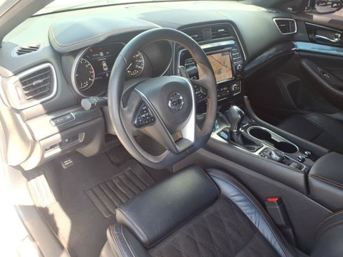 Used 2021 Nissan Maxima SR w/ Sport Mat Group FWD image 21