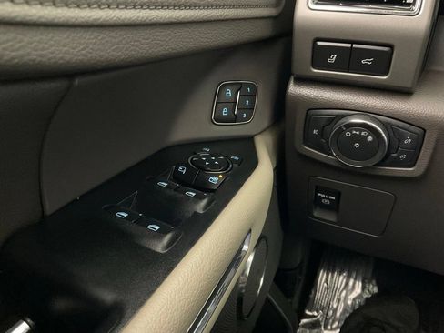 Certified 2021 Ford Expedition XLT RWD image 19