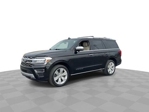 Used 2023 Ford Expedition Platinum image 4