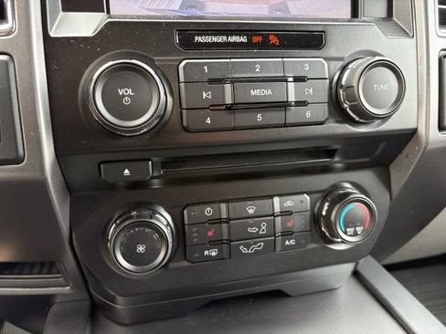 Used 2016 Ford F150 XLT w/ Equipment Group 302A Luxury AWD/4WD image 29