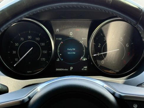 Used 2020 Jaguar E-PACE AWD/4WD image 8