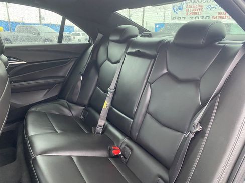 Used 2021 Cadillac CT4 Luxury image 17