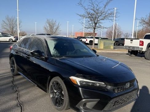 Used 2023 Honda Civic Sport image 8