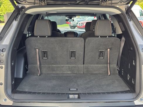 Used 2018 Chevrolet Traverse LT FWD image 18