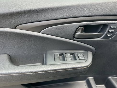 Certified 2025 Honda Passport TrailSport image 11