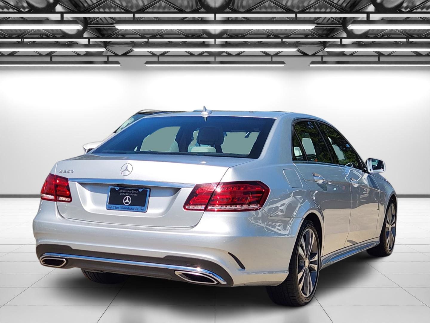 Used 2016 Mercedes-Benz E 350 Sedan image 9