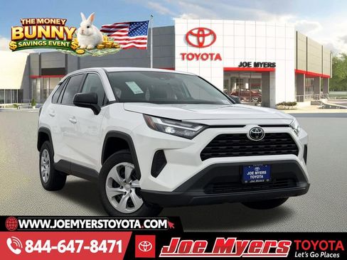 Used 2024 Toyota RAV4 LE image 1