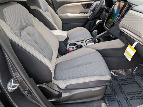 Used 2025 Subaru Forester Premium AWD/4WD image 35