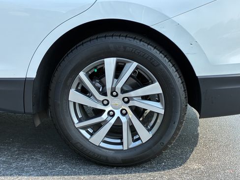 Used 2024 Chevrolet Equinox Premier FWD image 10