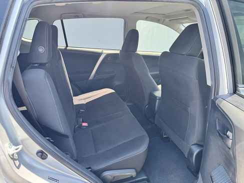 Used 2013 Toyota RAV4 XLE AWD/4WD image 11